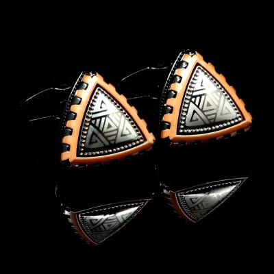 Sąsagos "Futuristinės"